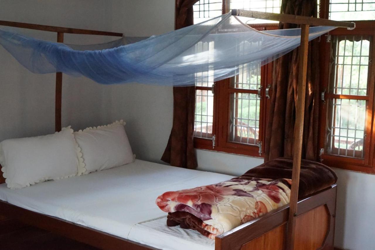 Forest Hideaway Resort Pvt Ltd Bardiya Eksteriør billede