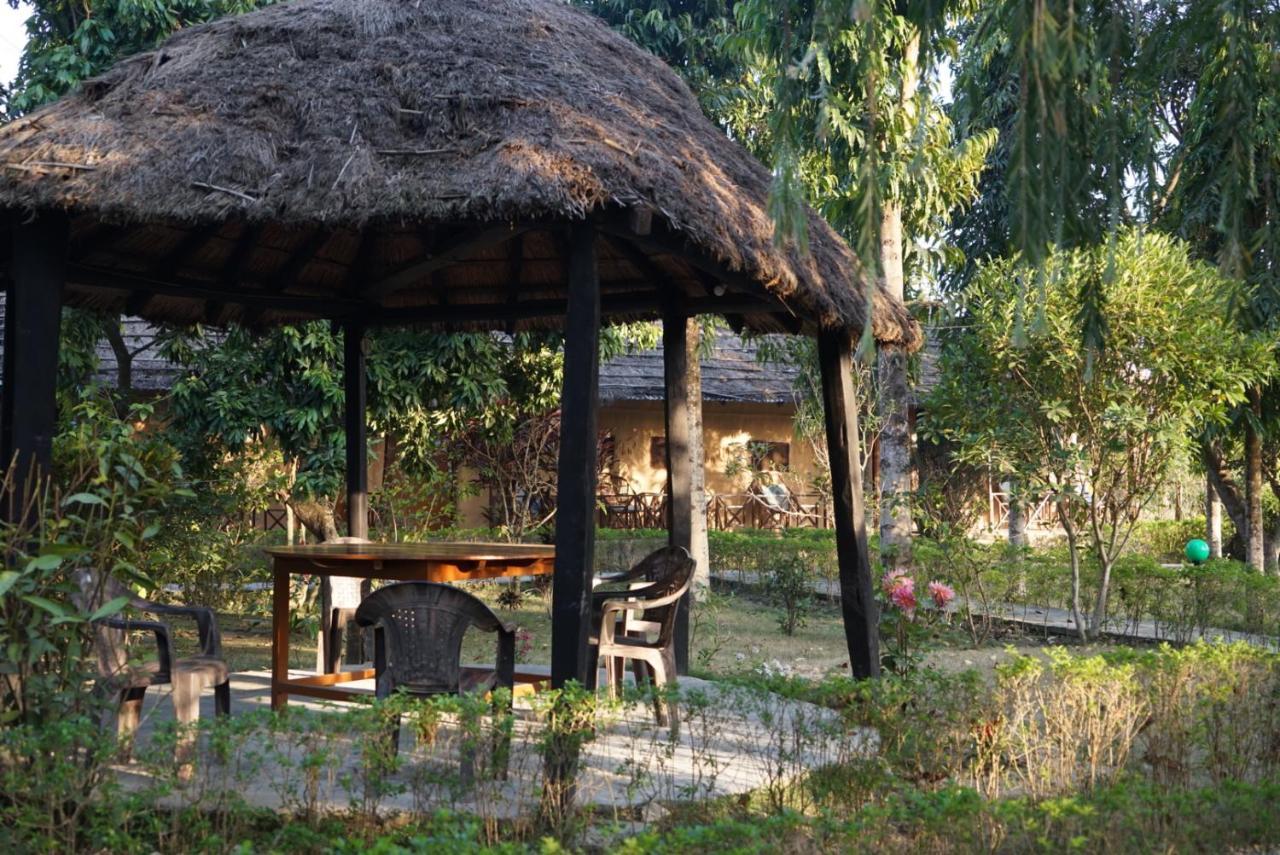 Forest Hideaway Resort Pvt Ltd Bardiya Eksteriør billede